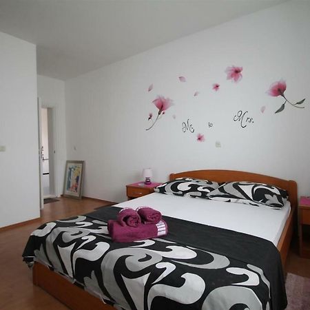 Private Accommodation Carevic Dubrovnik Luaran gambar