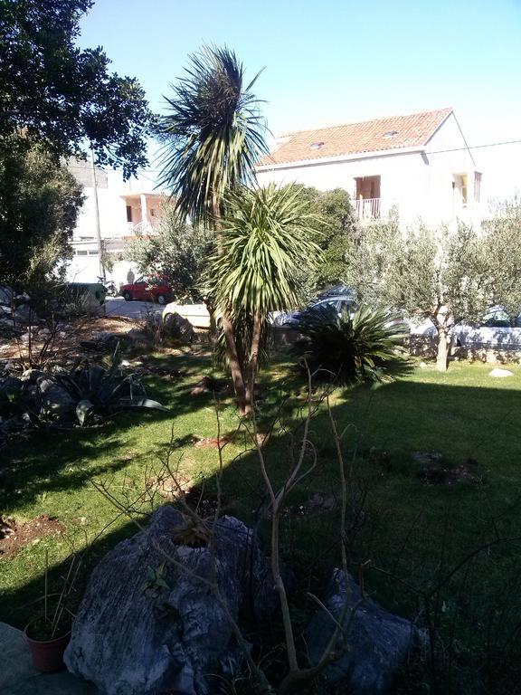 Private Accommodation Carevic Dubrovnik Luaran gambar
