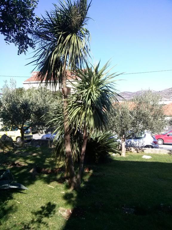 Private Accommodation Carevic Dubrovnik Luaran gambar